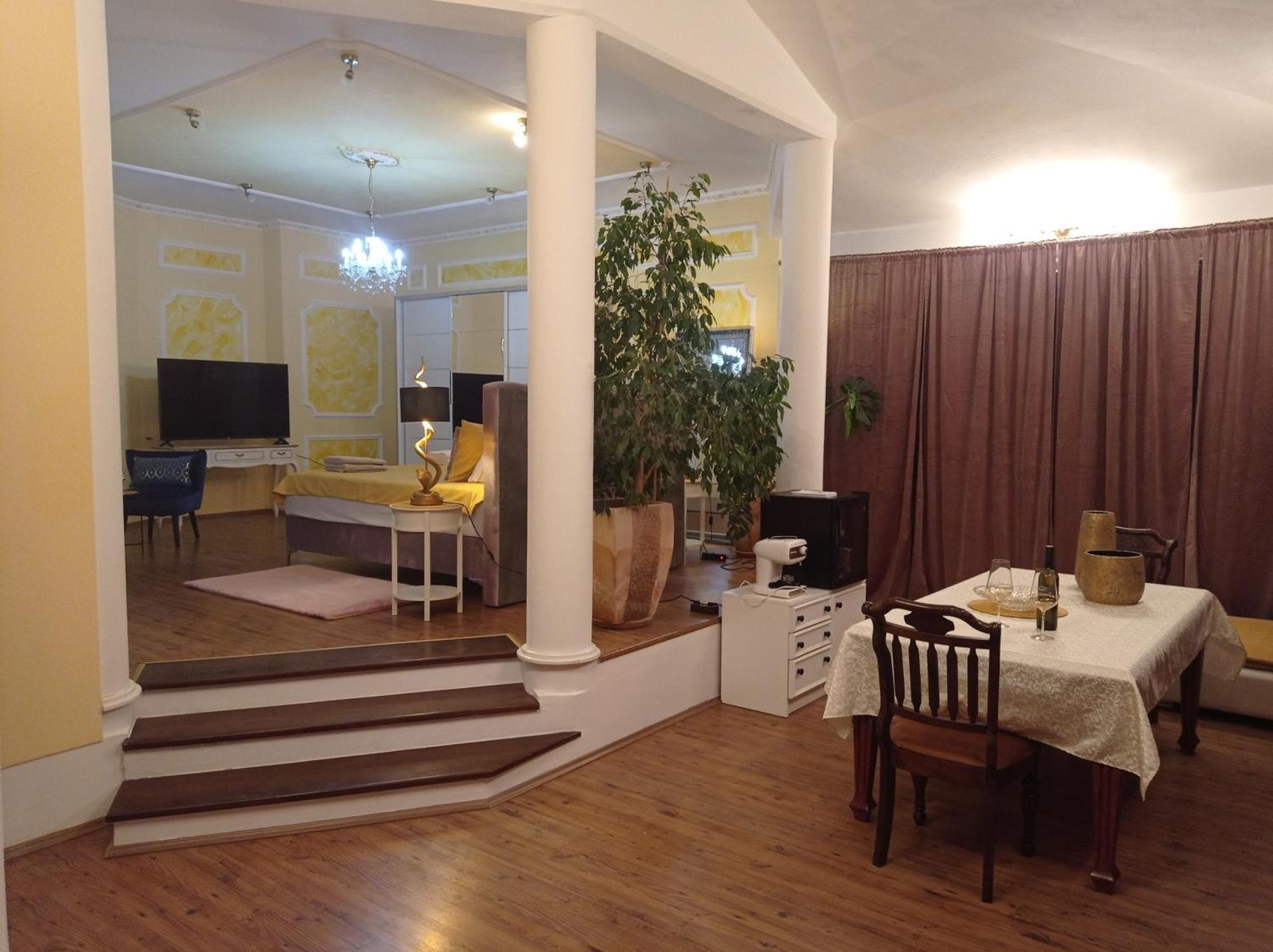 Villa Gregovica PUY Rom bilde